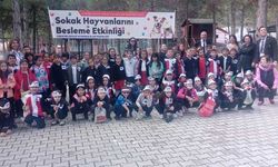Öğrencilerden evcil hayvan parkına yoğun ilgi