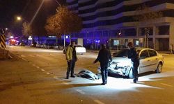 Hafif ticari araç ile otomobil çarpıştı: 4 yaralı