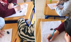 Kızıyla birlikte aynı sırada eğitim alıyor
