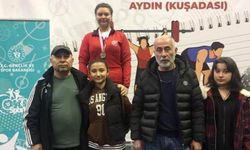 Halterci Ceren Koçak Türkiye ikincisi oldu