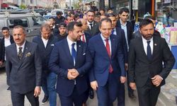 Erbakan, Alaca'da esnaf ziyareti yaptı