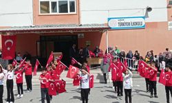 Türkiyem İlkokulu'nda 23 Nisan şenliği