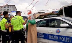 Trafiği tehlikeye sokan kadın sürücüye ceza!