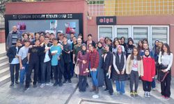 Osmancık Fen Lisesi öğrencileri tiyatroda