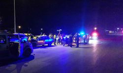 Polisin “dur” ihtarına uymadılar, kaçarken kaza yapan iki kardeş yakalandı