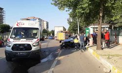 TIR ile otomobilin çarpıştığı kazada 2 kişi yaralandı