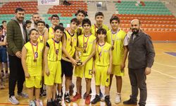 ‘Pota’da U14’lerin  şampiyonu Gençlikspor