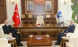 Aşgın, Vali Dağlı’yı  Belediye’de ağırladı