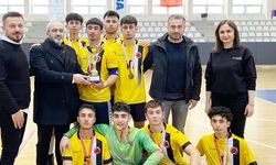 Futsalda şampiyon SPOR LİSESİ