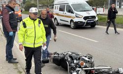 Kaldırıma çarpan motosikletin sürücüsü öldü