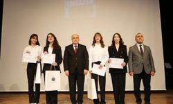 Bahçelievler Anadolu Lisesi Münazara yarışması birincisi