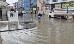 Alaca'da sağanak yağış hayatı olumsuz etkiledi