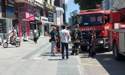 Gazi Caddesi’nde bir işyerinde çıkan yangın paniğe neden oldu