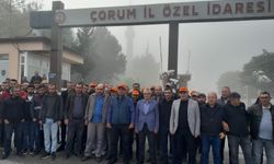 Çorum’da Yol-İş'e bağlı işçiler oturma eylemi yaptı