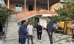 Kaymakam Köksal evi yanan aileyi ziyaret etti