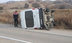 Çorum'da işçileri taşıyan servis kaza yaptı: 16 yaralı