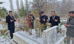 Ortaköy Kaymakamı Şapaloğlu,  şehit kabirlerini ziyaret etti