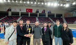 Çorum Basketbol Yıldızları şampiyon