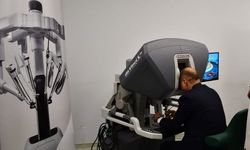 Robotik cerrahinin öncü sistemi  hastanede kullanılmaya başlandı