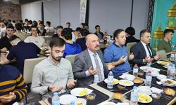 Vali Çalgan, KYK yurdunda kalan  öğrencilerle iftarda bir araya geldi