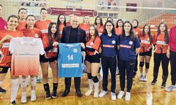 Bahçeşehir Koleji Arena’nın sultanlarına  sponsor oldu