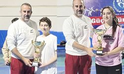 TBMM 23 Nisan tenis turnuvasında şampiyonlar belli oldu