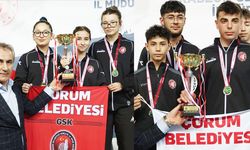 Çorum Belediyespor’un  raketleri kızlarda ve erkeklerde şampiyon