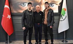 Alacalı ikizler, O Ses Türkiye yarışmasında yarı finalist oldu