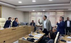 Temur CHP’li üyelere söz  vermedi, tartışma çıktı