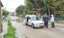 Fındık büyüklüğünde yağan dolu trafik kazasını beraberinde getirdi: 1 yaralı