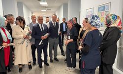 Hemşireler Haftası’nı  güllerle kutladılar