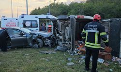 Otomobil ile minibüs çarpıştı: 4 yaralı