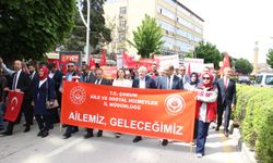 Aile Yılı kortej yürüyüşüne yoğun katılım