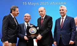 Erdoğan’dan Çorumlu sanayiciye 30. Yıl Hizmet Şeref Belgesi
