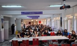 Öğrencilere “Vatan Millet Aşkına” konferansı verildi