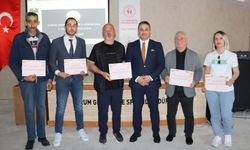 İl temsilcileri belgelerini aldı