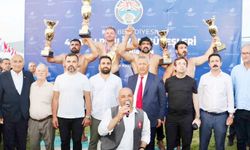 Bekir Eryücel, Kaş Belediyesi Yağlı Güreşlerinde ikinci oldu