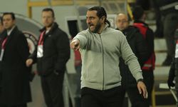 Ümraniyespor  Bülent Bölükbaşı  ile devam ediyor