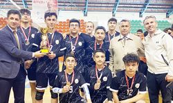 Okullar voleybolda B gençlerin şampiyonu  Şehit Abdullah Tayyip Olçok Anadolu Lisesi