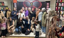 Mehmet Akif miniklerinin  yılsonu sergisi beğeni aldı