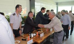 Sungurlu’da protokol  ve vatandaş bayramlaştı