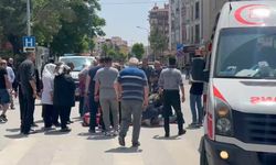 Gülabibey'de motosiklet ile otomobil çarpıştı: 1 yaralı