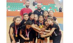 ‘Pota’da minik kızların şampiyonu 19 Mayıs