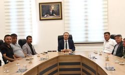 Muhtarlar Kaymakam  Meriç Dinçer’i kutladı