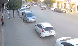 Motosiklet ile hafif ticari  araç çarpıştı: 2 yaralı