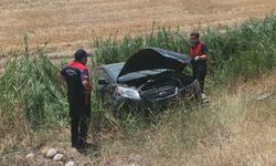 Otomobil devrildi: 2 yaralı