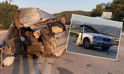Minibüsle çarpışan otomobil ikiye bölündü: 11 yaralı