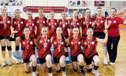 Yıldız voleybolcular yarı finale yükseldi