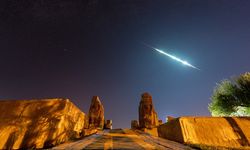 Alacahöyük’te tarihi sfenkslerin  üzerinde meteor şöleni