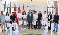 Vali Çalgan “şampiyonlar”ı kutladı